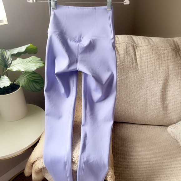 Nike rate dry fit Lavender High-Waisted Leggings - Picture 9 of 16